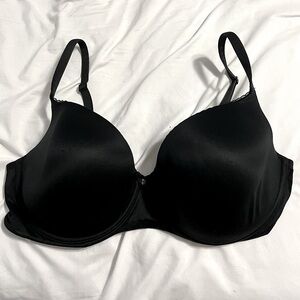 Victoria Secret Body Bra